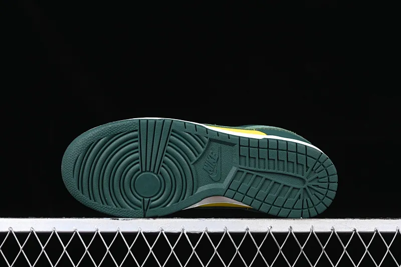 All Categories Nk SB Dunk Series Nk SB Dunk Low Low-top sneakers Nk Dunk Low SE "Noble Green" Classic Brazilian color SB low-top sports and leisure sneakers FD0350-133